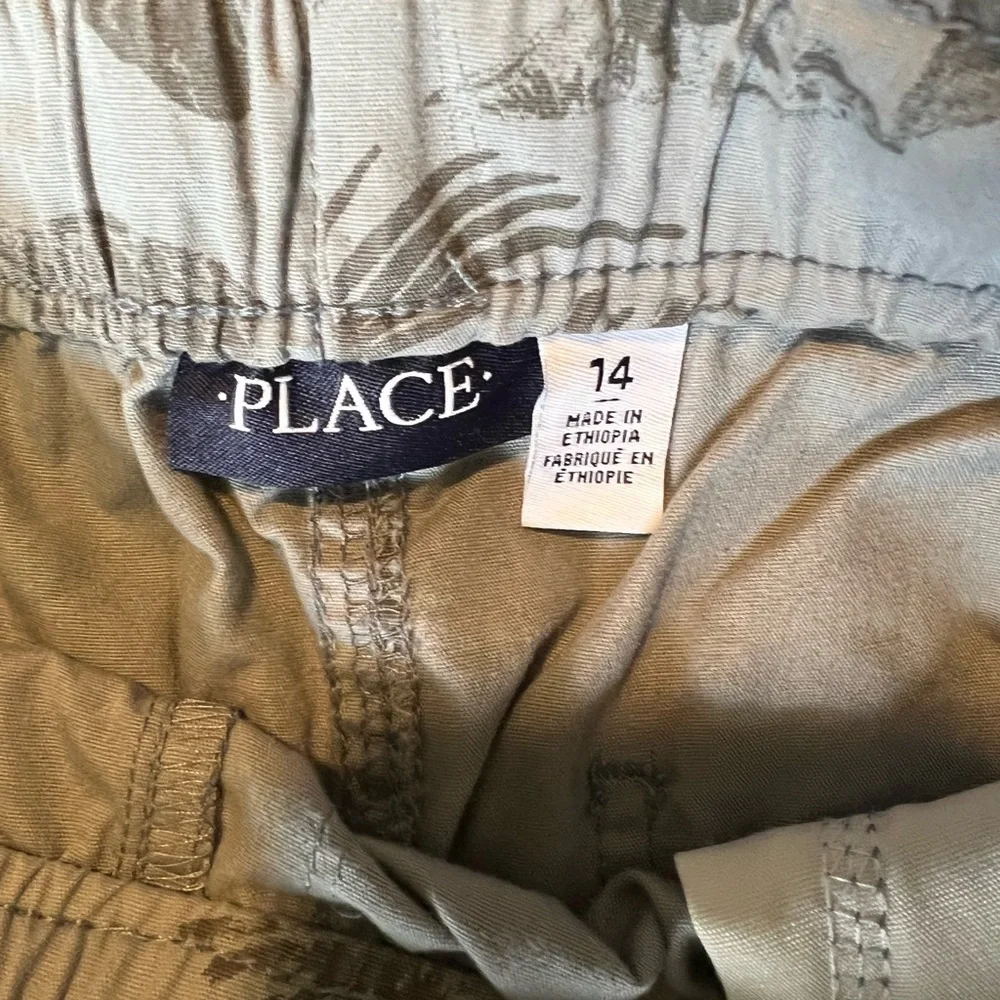Childrens Place Boys Size 14 Shorts